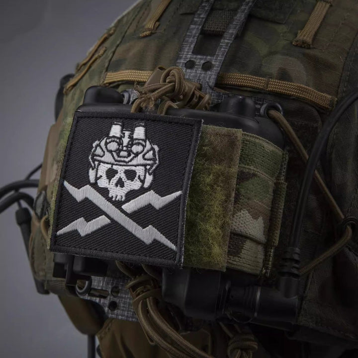 Calavera de Relámpagos Luminous Embroidered Morale Patch - 40MAX - Find your missing piece here